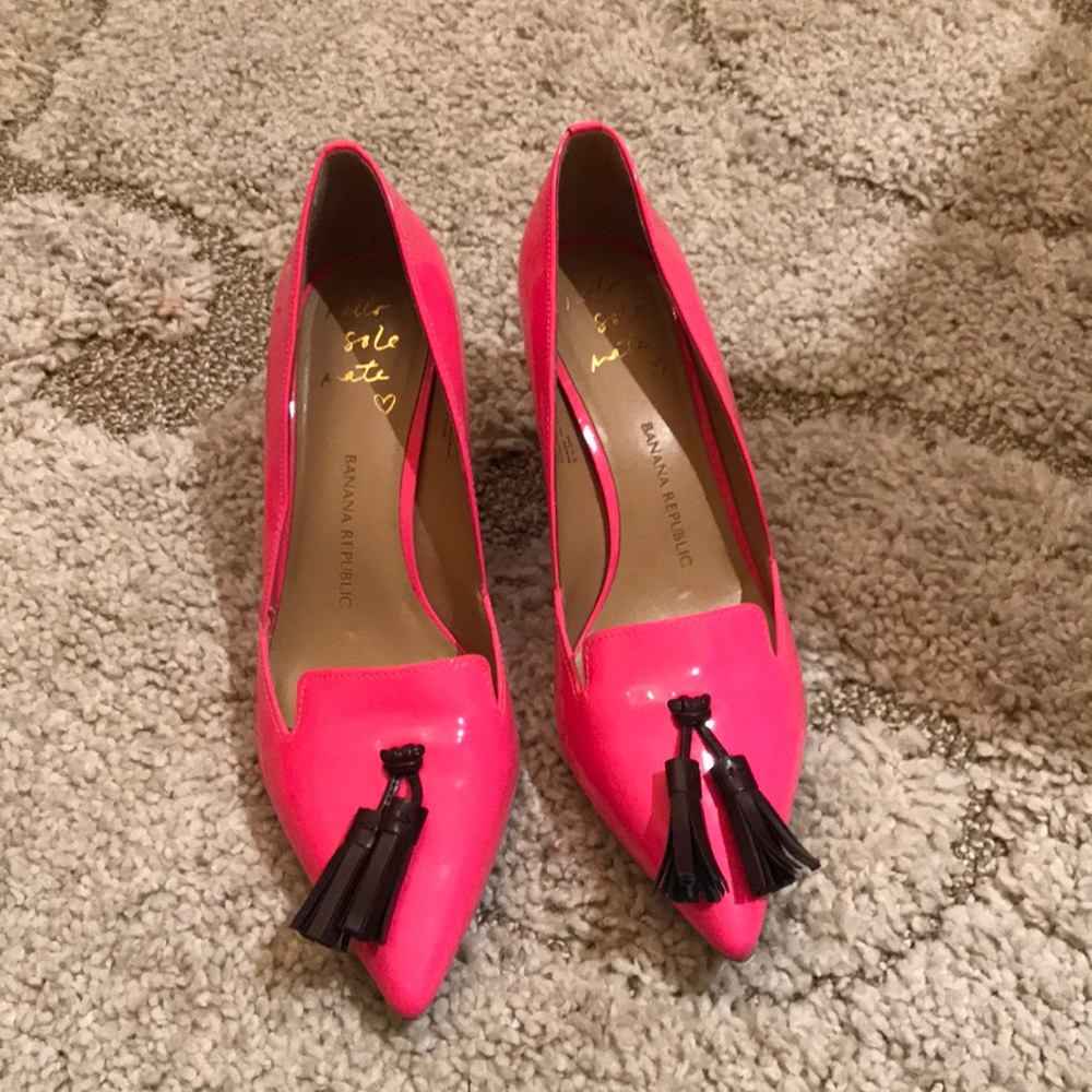 Banana Republic Tassel Shoes